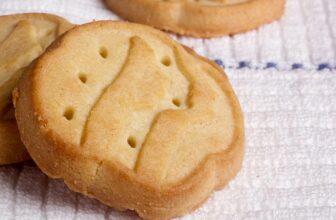 How Diet Culture Comments Hurt Girl Scouts Selling Cookies