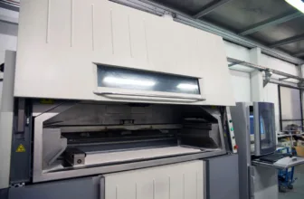 SLS printing machine.